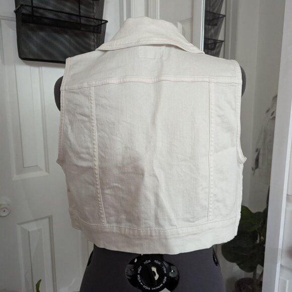 BNWOT Torrid White Jean Vest - Size 1 - Picture 3 of 4